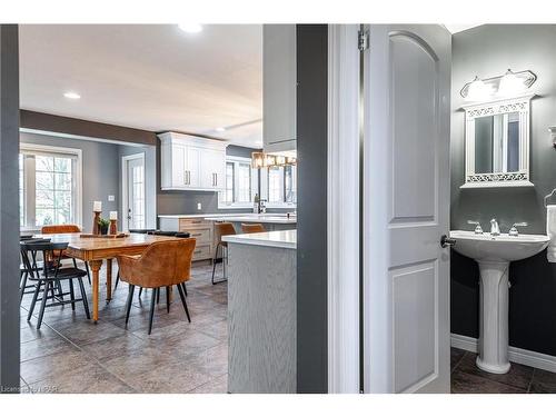 18 Abraham Drive, Stratford, ON - Indoor Photo Showing Dining Room