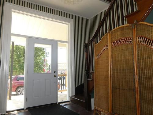 9 Rattenbury Street, Clinton, ON - Indoor Photo Showing Other Room