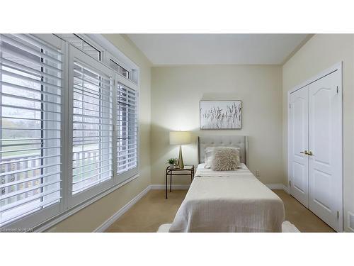 8 Macpherson Avenue, Seaforth, ON - Indoor Photo Showing Bedroom