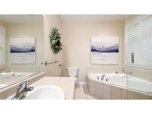 8 Macpherson Avenue, Seaforth, ON - Indoor Photo Showing Bathroom