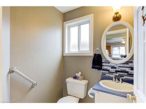 793 Lavery Street, Listowel, ON - Indoor Photo Showing Bathroom