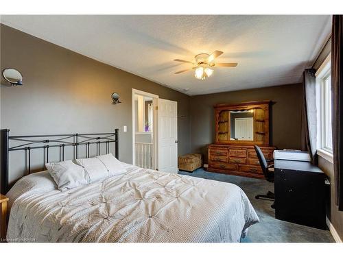 793 Lavery Street, Listowel, ON - Indoor Photo Showing Bedroom