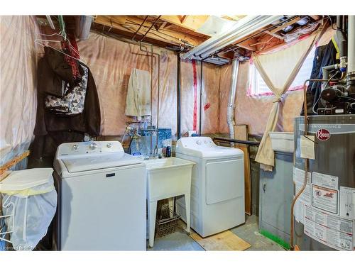 793 Lavery Street, Listowel, ON - Indoor Photo Showing Laundry Room