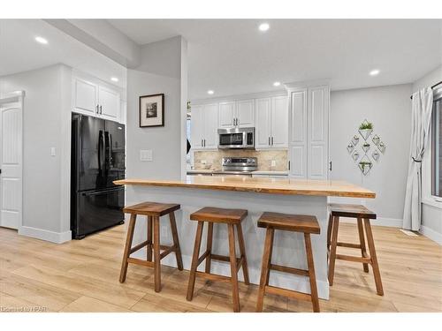 4335 Perth Road 119, Perth East, ON - Indoor Photo Showing Kitchen