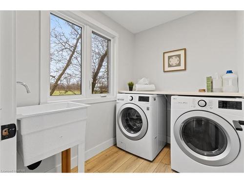 4335 Perth Road 119, Perth East, ON - Indoor Photo Showing Laundry Room