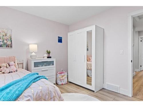 4335 Perth Road 119, Perth East, ON - Indoor Photo Showing Bedroom