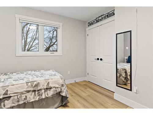 4335 Perth Road 119, Perth East, ON - Indoor Photo Showing Bedroom