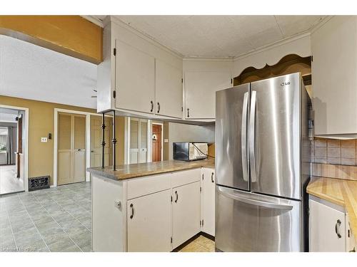 129 King Street N, Atwood, ON - Indoor Photo Showing Kitchen