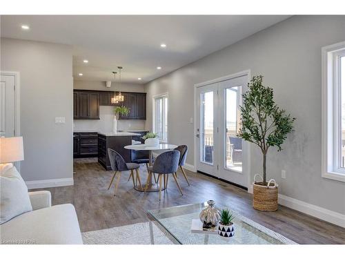 272 Queen Street S, Atwood, ON - Indoor Photo Showing Living Room