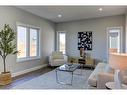 276 Queen Street S, Atwood, ON  - Indoor Photo Showing Living Room 