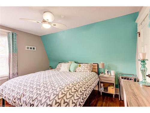 465 Albert Avenue N, Listowel, ON - Indoor Photo Showing Bedroom