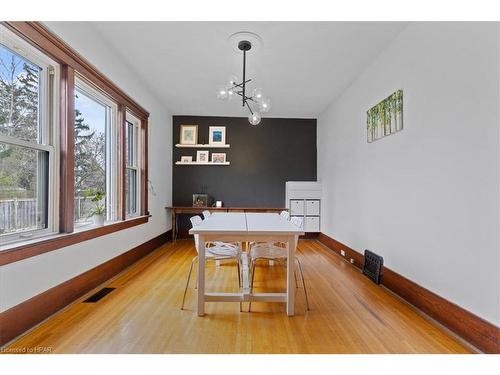 43 Louise Street, Stratford, ON - Indoor Photo Showing Dining Room