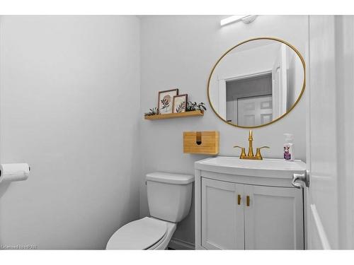 125 Armstrong Street W, Listowel, ON - Indoor Photo Showing Bathroom