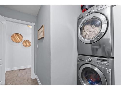 125 Armstrong Street W, Listowel, ON - Indoor Photo Showing Laundry Room