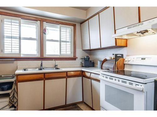 51 Gordon Street, Stratford, ON - Indoor Photo Showing Kitchen With Double Sink