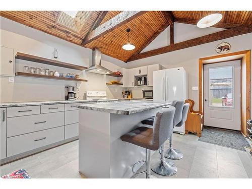 312621 Highway 6, Southgate, ON - Indoor Photo Showing Kitchen