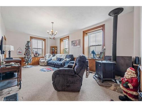 312621 Highway 6, Southgate, ON - Indoor Photo Showing Living Room