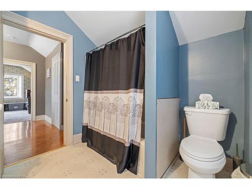 312621 Highway 6, Southgate, ON - Indoor Photo Showing Bathroom