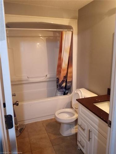 64 Clough Crescent, Guelph, ON - Indoor Photo Showing Bathroom