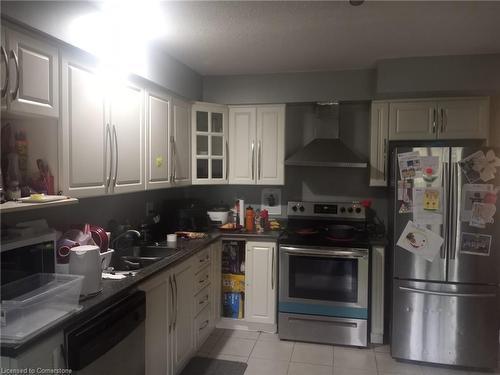 64 Clough Crescent, Guelph, ON - Indoor Photo Showing Kitchen