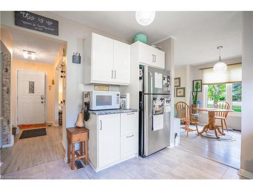 1383 Garrison Road, Fort Erie, ON - Indoor Photo Showing Kitchen