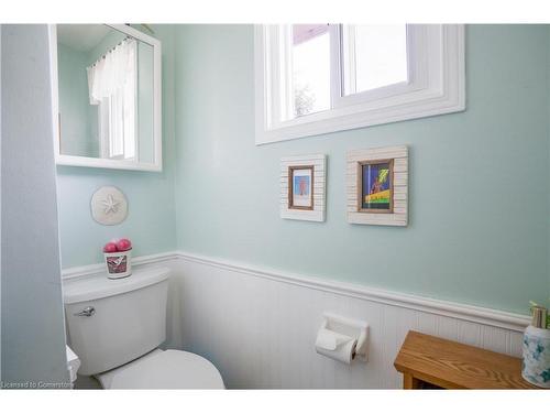 1383 Garrison Road, Fort Erie, ON - Indoor Photo Showing Bathroom