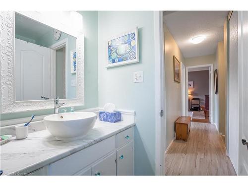 1383 Garrison Road, Fort Erie, ON - Indoor Photo Showing Bathroom