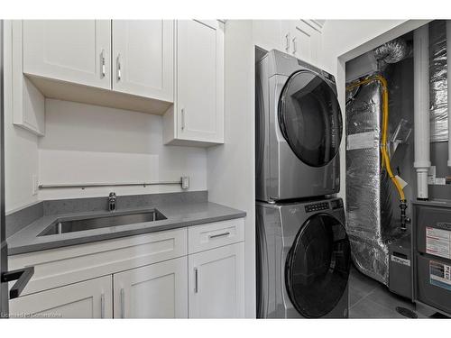 204-247 Brock Street, Amherstburg, ON - Indoor Photo Showing Laundry Room