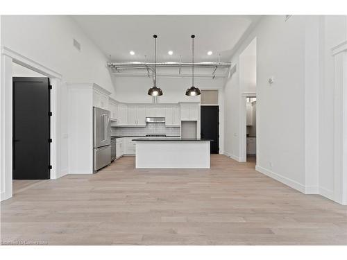 204-247 Brock Street, Amherstburg, ON - Indoor Photo Showing Kitchen