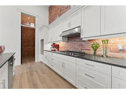 201-247 Brock Street, Ameliasburgh, ON - Indoor Photo Showing Kitchen With Upgraded Kitchen