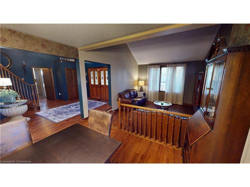 7885 Beaverdams Road, Niagara Falls, ON - Indoor Photo Showing Other Room