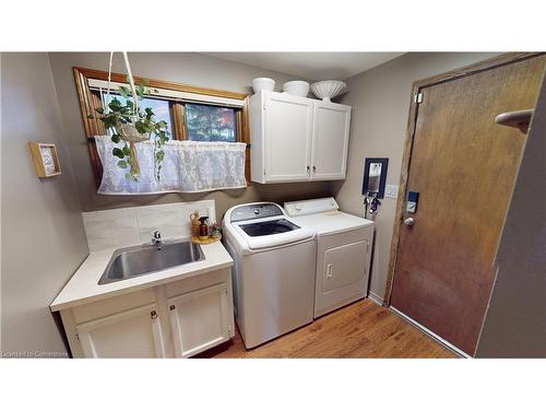 7885 Beaverdams Road, Niagara Falls, ON - Indoor Photo Showing Laundry Room