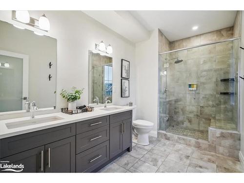 194 Courtland Street, The Blue Mountains, ON - Indoor Photo Showing Bathroom