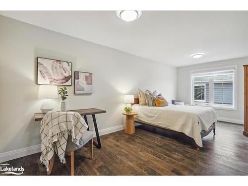 194 Courtland Street, The Blue Mountains, ON - Indoor Photo Showing Bedroom