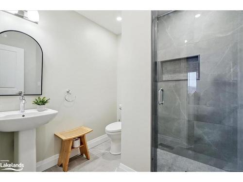 194 Courtland Street, The Blue Mountains, ON - Indoor Photo Showing Bathroom