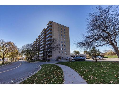 209-770 Hager Avenue, Burlington, ON - Outdoor With Facade