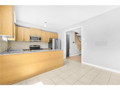 21 Kayak Heights, Brampton, ON - Indoor Photo Showing Kitchen With Stainless Steel Kitchen