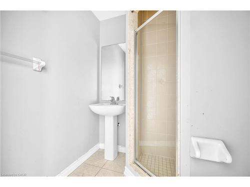 21 Kayak Heights, Brampton, ON - Indoor Photo Showing Bathroom