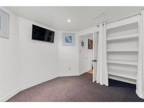 97 Bell Avenue, Hamilton, ON - Indoor Photo Showing Other Room