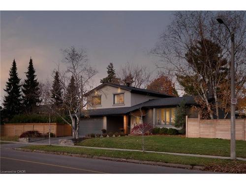 134 Fairwood Place W, Burlington, ON - Outdoor