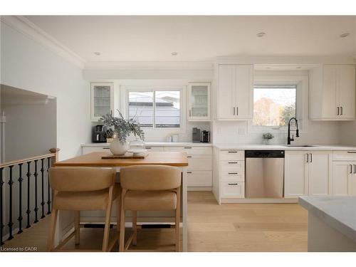 134 Fairwood Place W, Burlington, ON - Indoor