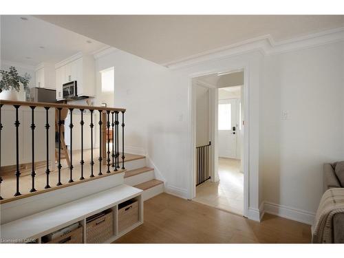 134 Fairwood Place W, Burlington, ON - Indoor Photo Showing Other Room
