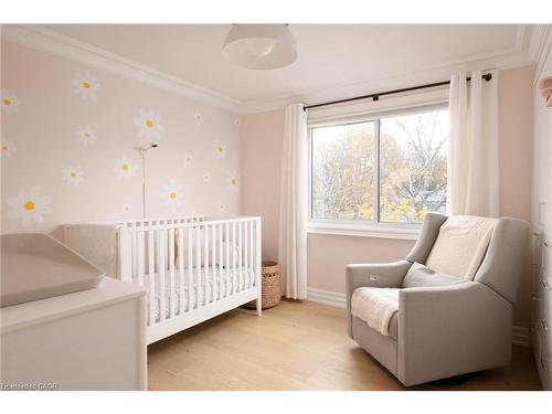 134 Fairwood Place W, Burlington, ON - Indoor Photo Showing Other Room