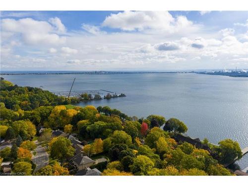 134 Fairwood Place W, Burlington, ON - Outdoor With Body Of Water With View