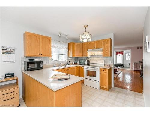 5 Pennsylvania Avenue, Wasaga Beach, ON - Indoor Photo Showing Kitchen With Double Sink
