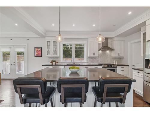 28 Glen Crescent Drive, Halton Hills, ON - Indoor Photo Showing Kitchen With Upgraded Kitchen