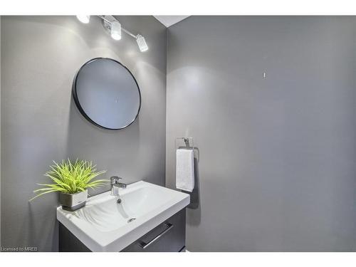 28 Glen Crescent Drive, Halton Hills, ON - Indoor Photo Showing Bathroom