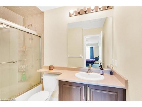 420-216 Oak Park Boulevard, Oakville, ON - Indoor Photo Showing Bathroom