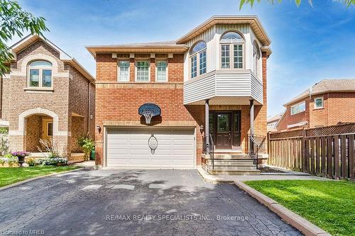388 Turnberry Crescent, Peel, ON - Outdoor With Facade