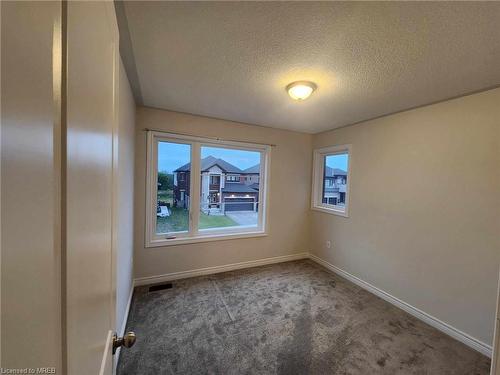41 Bentgrass Drive, Welland, ON - Indoor Photo Showing Other Room